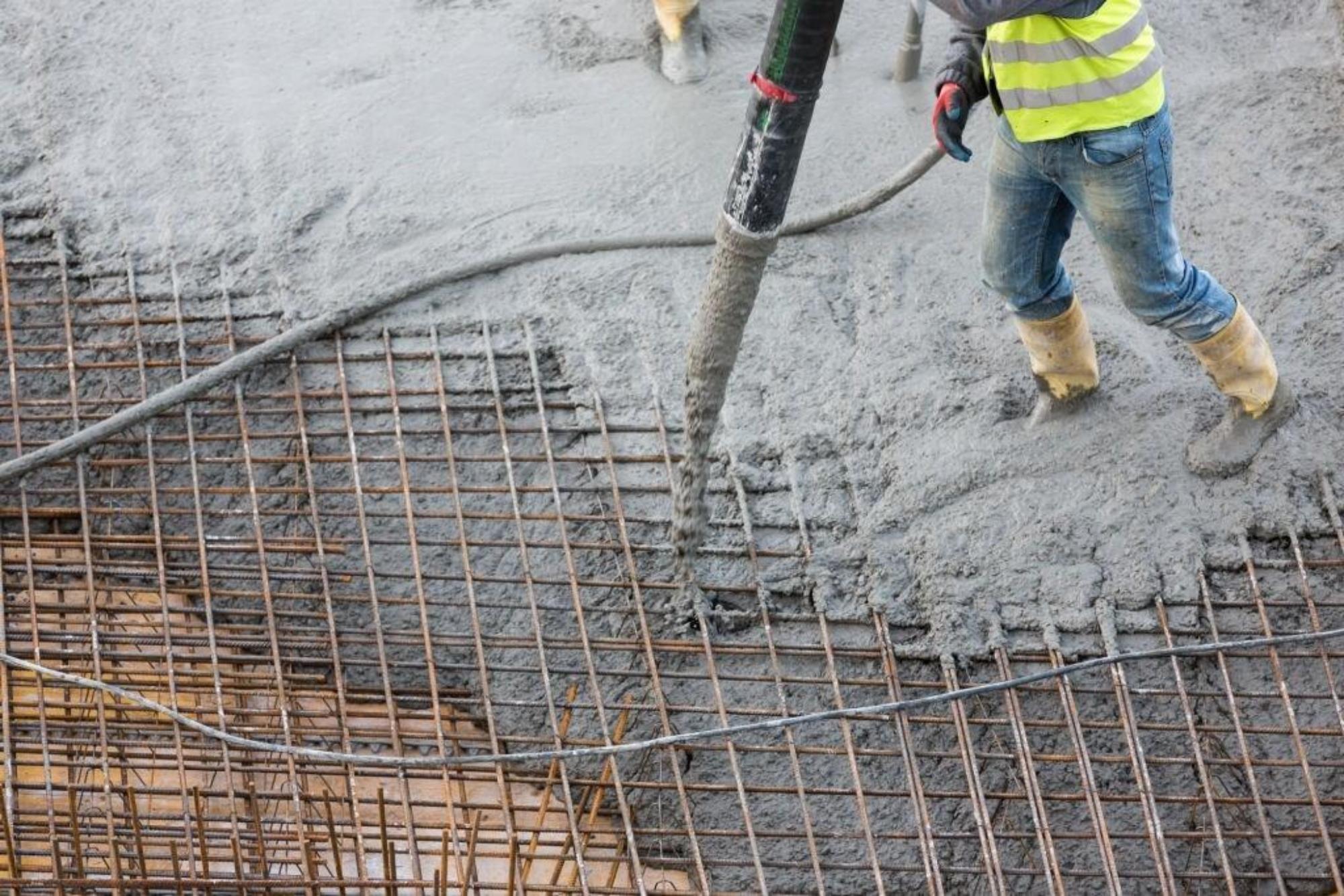 Плита перекрытия из бетона М300 B22,5 в Москве