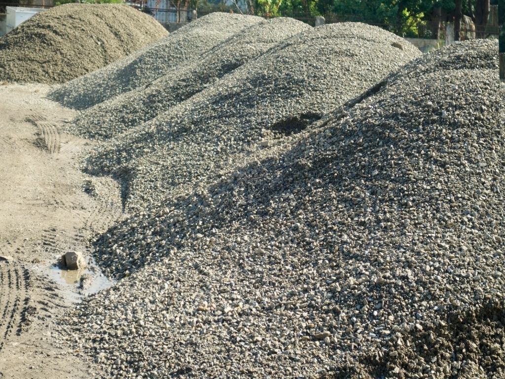 Песчано-гравийная подушка для фундамента ОПГС