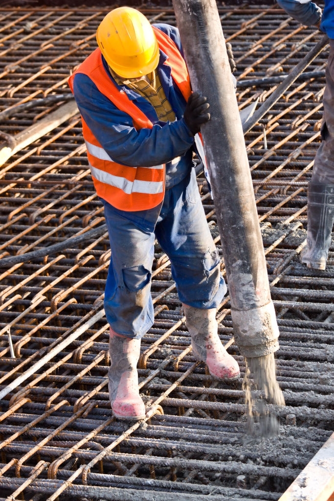 Подача бетона бетононасосом 36 метров