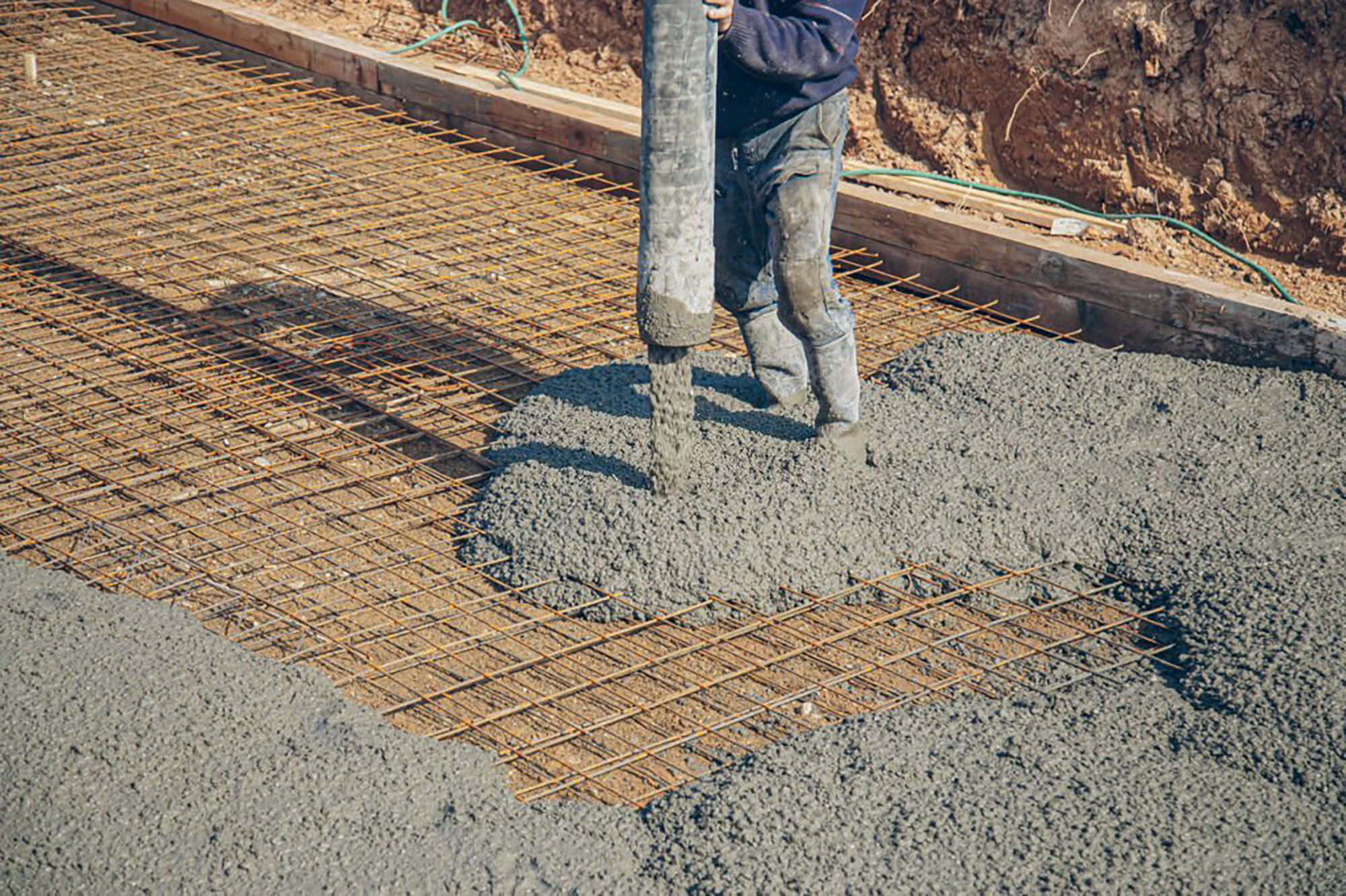 заливка бетоном основания
